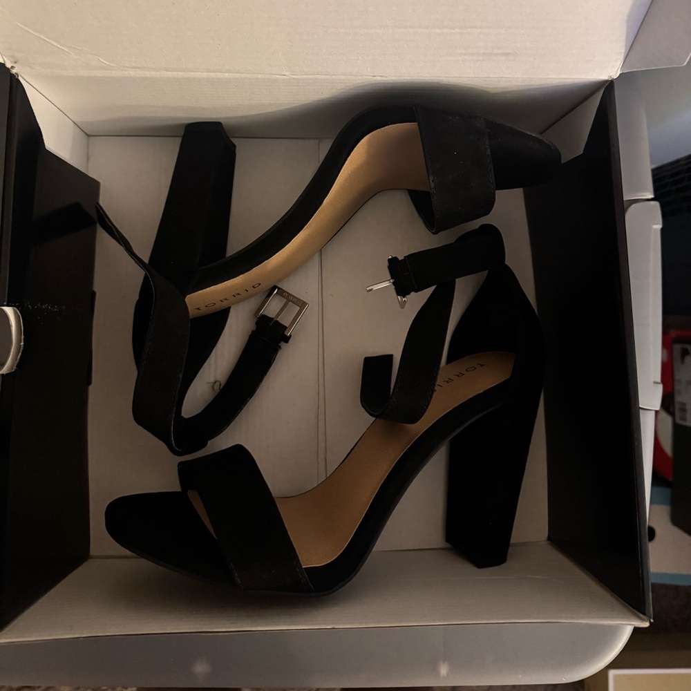 torrid black wedges